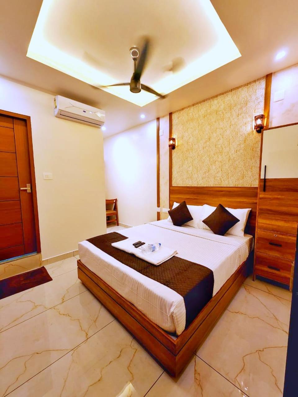 Apsara Residency Hotel Perintalmanna Екстериор снимка